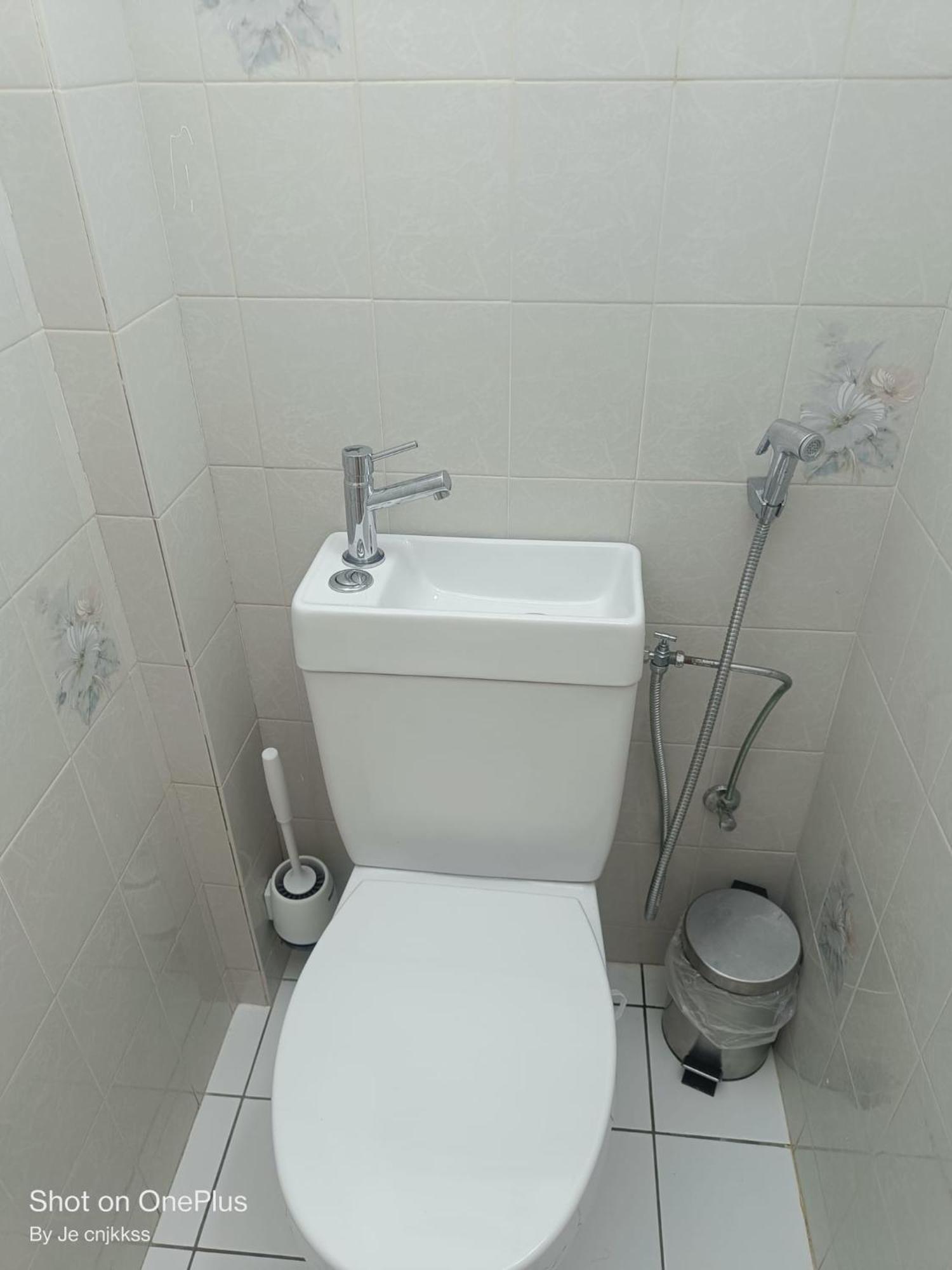 Belle Chambre D'Hote Avec Balcon Prive - 3 Mins Gare Annemasse - Geneve Acces Direct Bagian luar foto