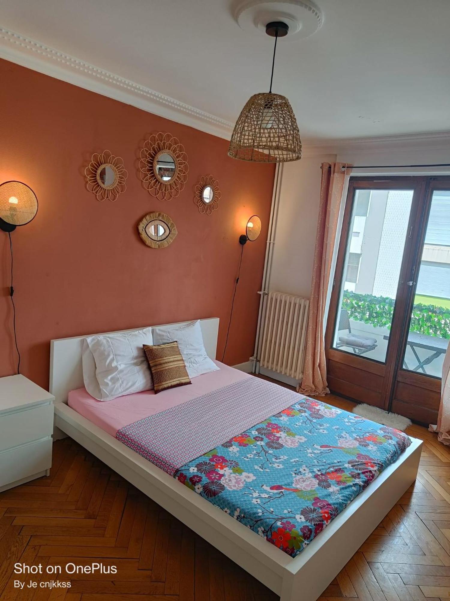 Belle Chambre D'Hote Avec Balcon Prive - 3 Mins Gare Annemasse - Geneve Acces Direct Bagian luar foto